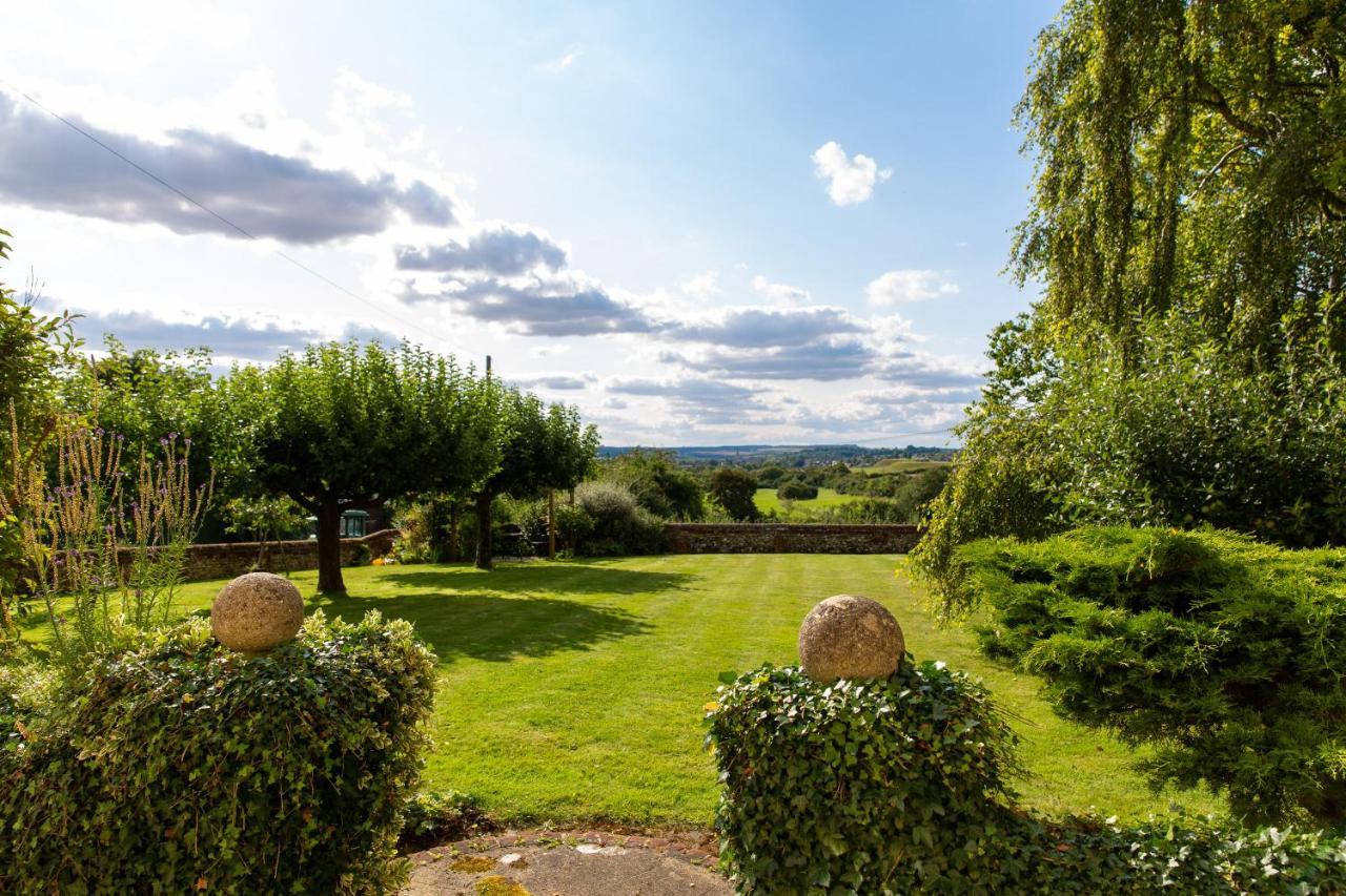 Pounce Hall -Stunning Historic Home In Rural Essex Саффрон-Уолден Экстерьер фото